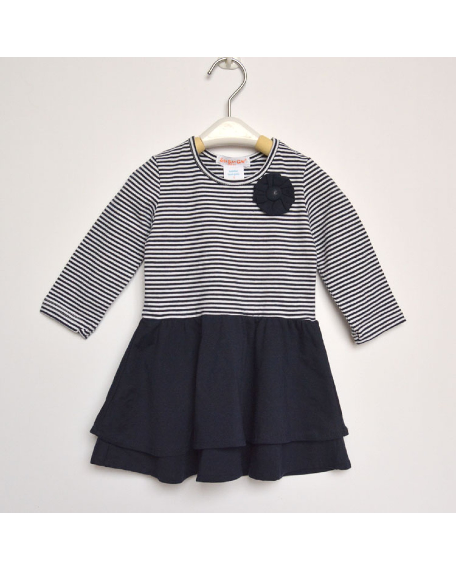 In the fall of 2014 new kids children dress dress long sleeved cotton stripe baby girls puff cake skirt